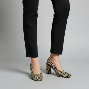 Valley Lane Zebra Print Block Heel Pumps 8.5 Women Suede Animal Print‎ Retro